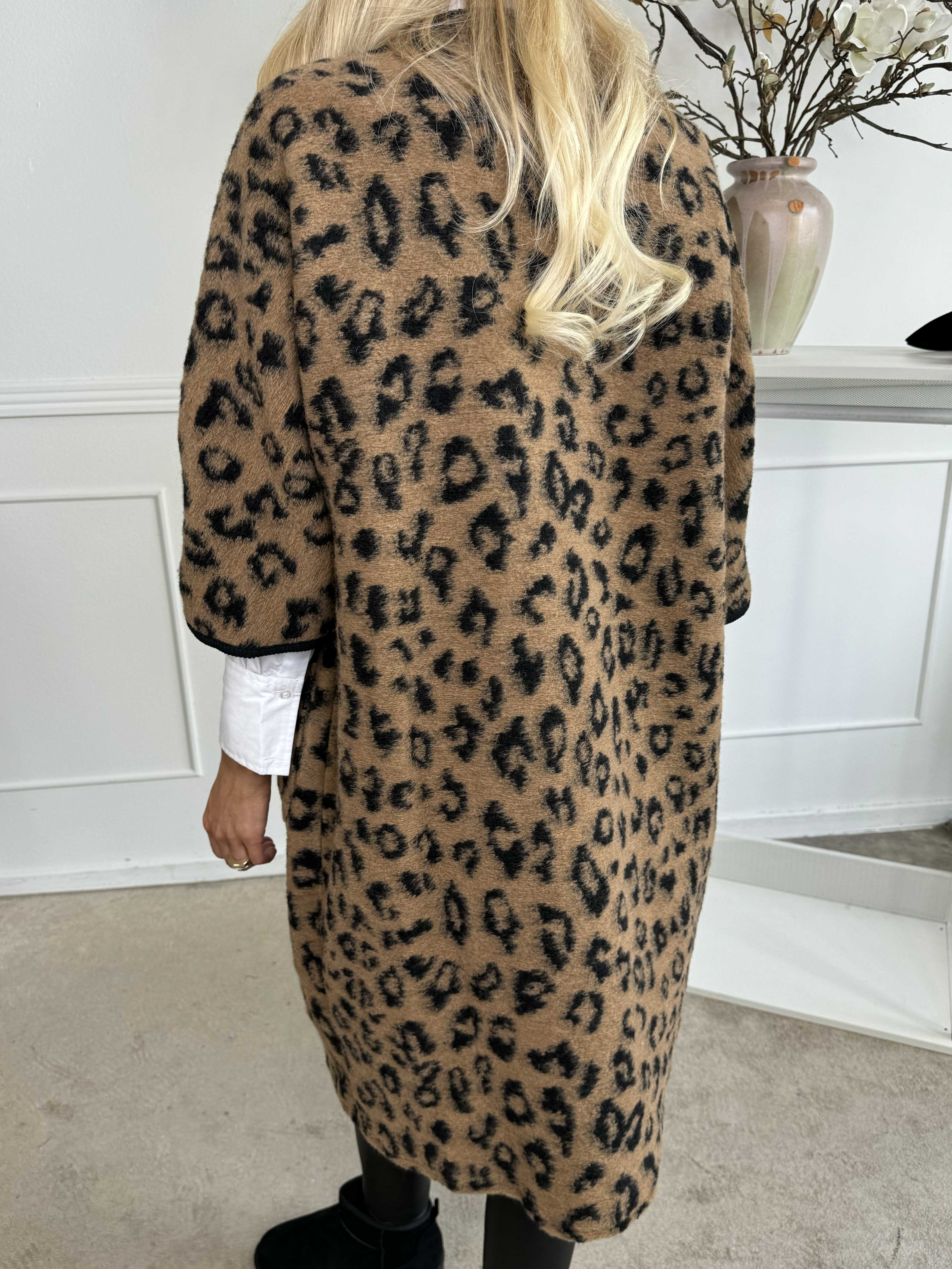 Arianna Leo - Frakke i leopardprint med uld i